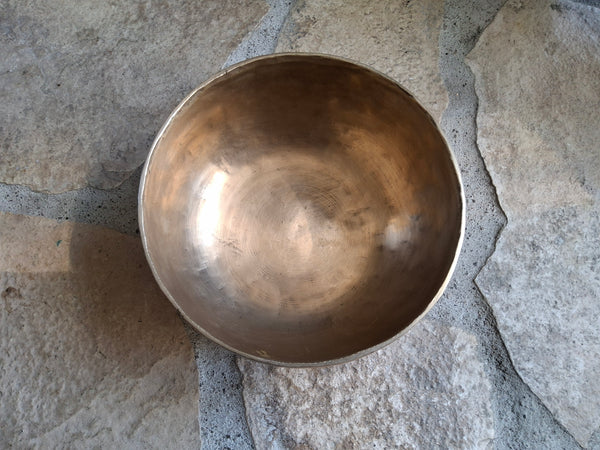 Bowl 837: 6.5" Antique Himalayan Singing Bowl 208 HZ G#3+3