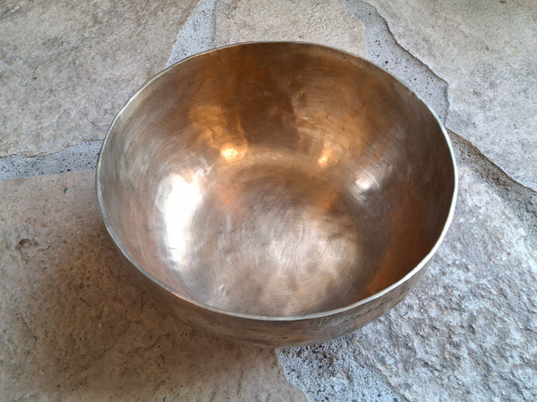 Bowl 827: 6.75" Antique Himalayan Singing Bowl 188 HZ F#3+28