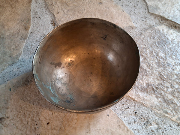 Bowl 843: 5" Antique Himalayan Singing Bowl 284 HZ C#4+42